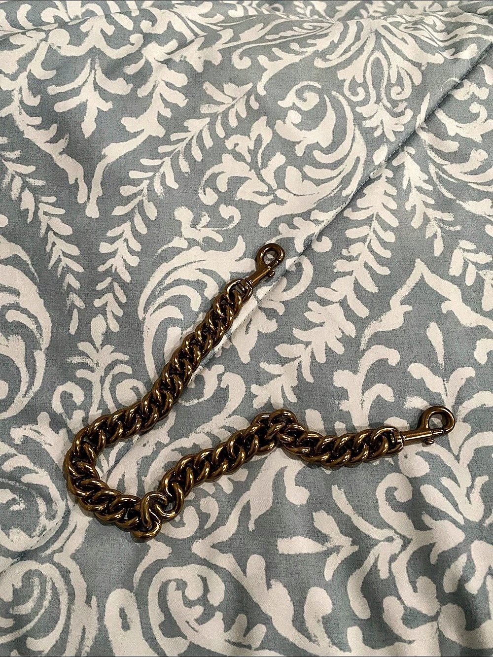 Coach Short Chunky Curb Chain Strap Gold